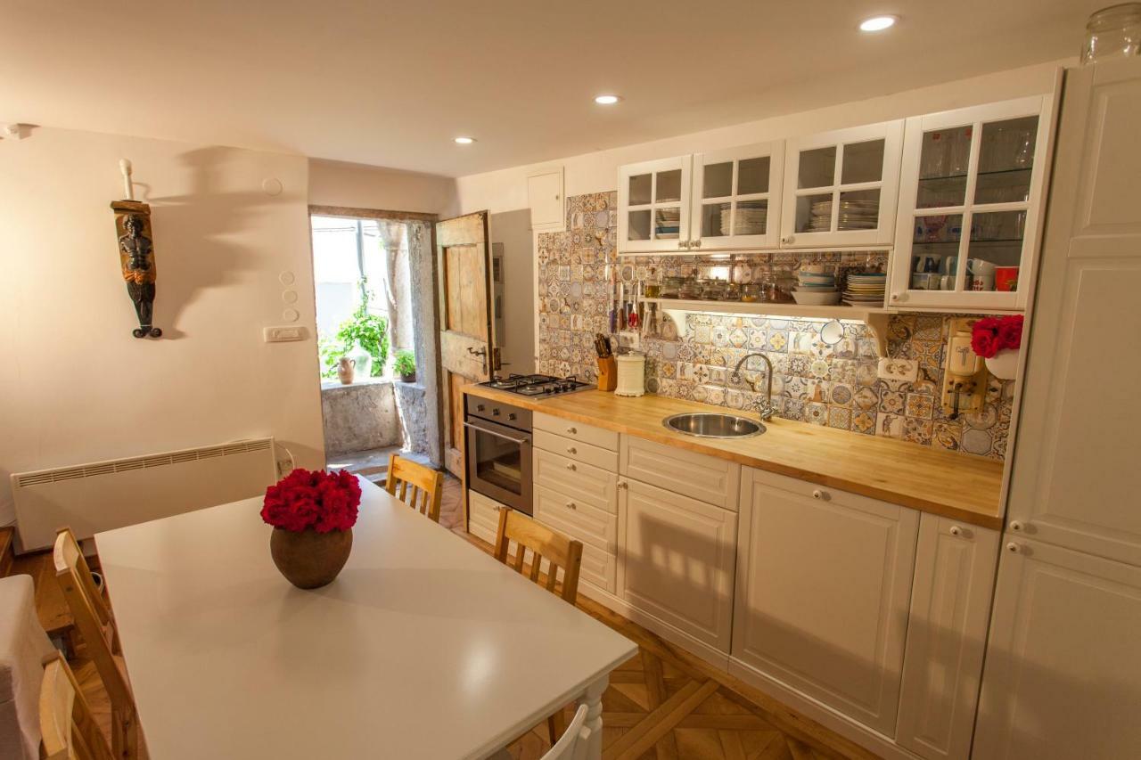 Apartament Barbarossa House With Parking Cres Zewnętrze zdjęcie