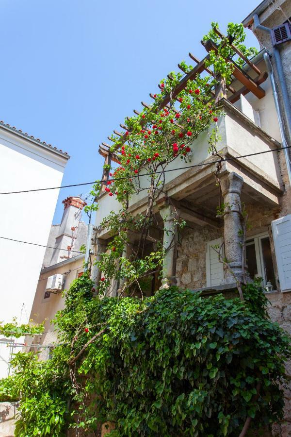 Apartament Barbarossa House With Parking Cres Zewnętrze zdjęcie